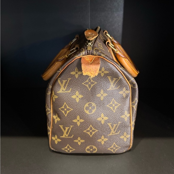 Vintage Louis Vuitton Speedy 25 - Picture 7 of 12